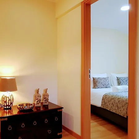 Downtown 2 Bedroom W/ Aircon And Fantastic Views アパート