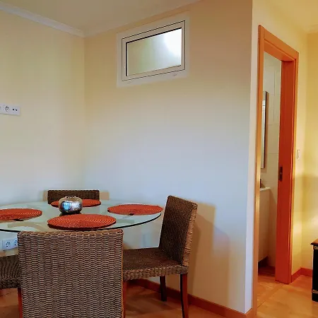アパート Downtown 2 Bedroom W/ Aircon And Fantastic Views リスボン