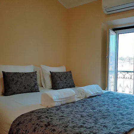 Downtown 2 Bedroom W/ Aircon And Fantastic Views * リスボン